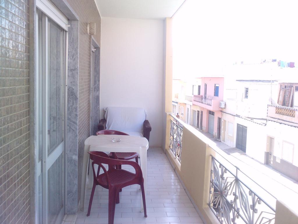Residencial Nosso Paraiso Bed & Breakfast Quarteira Oda fotoğraf